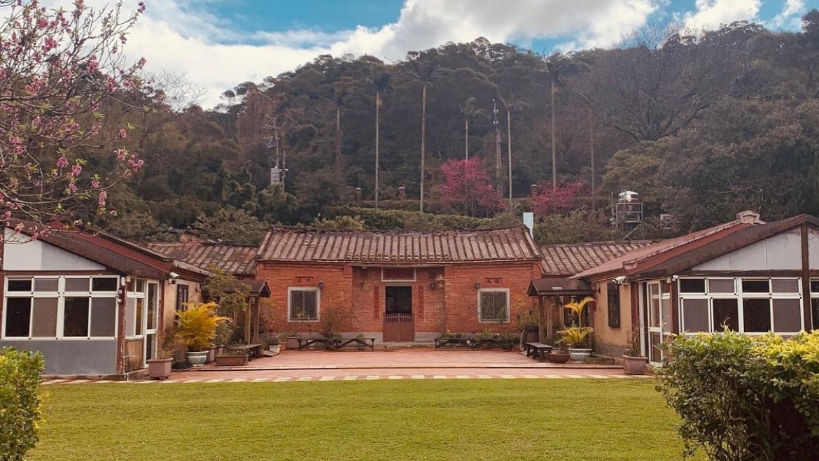 八方園客家文化餐館