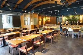 泰味館(桃園愛買店)