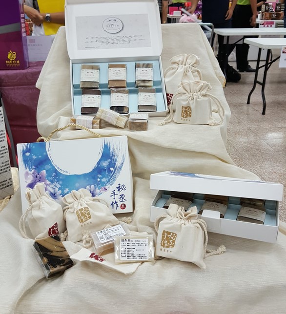 天然絲瓜絡系列手工皂